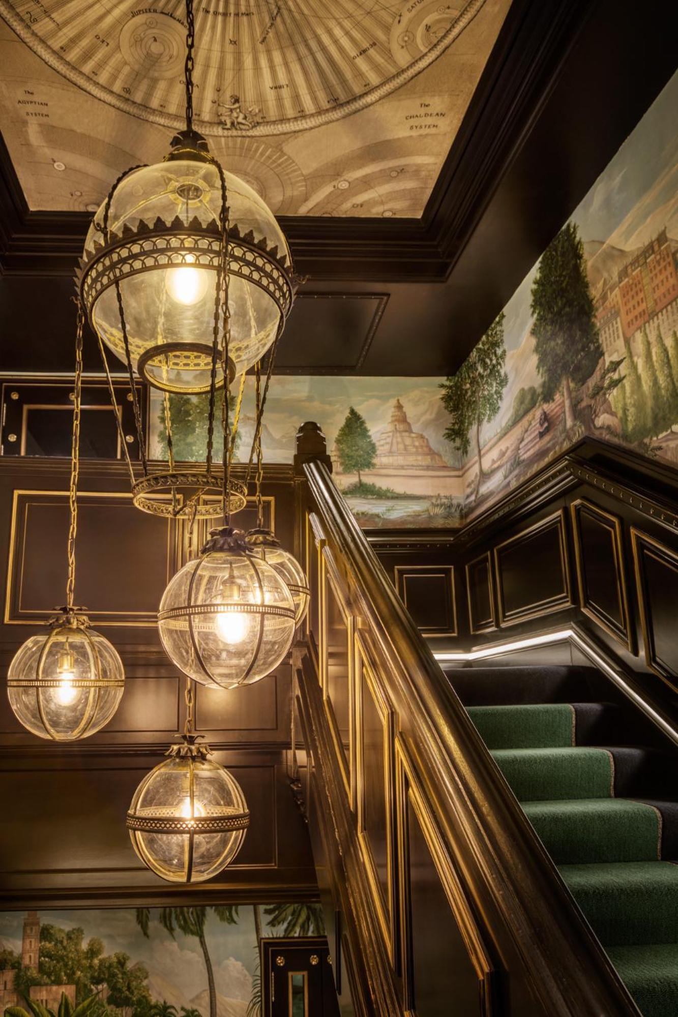 Отель 100 Princes Street 5*