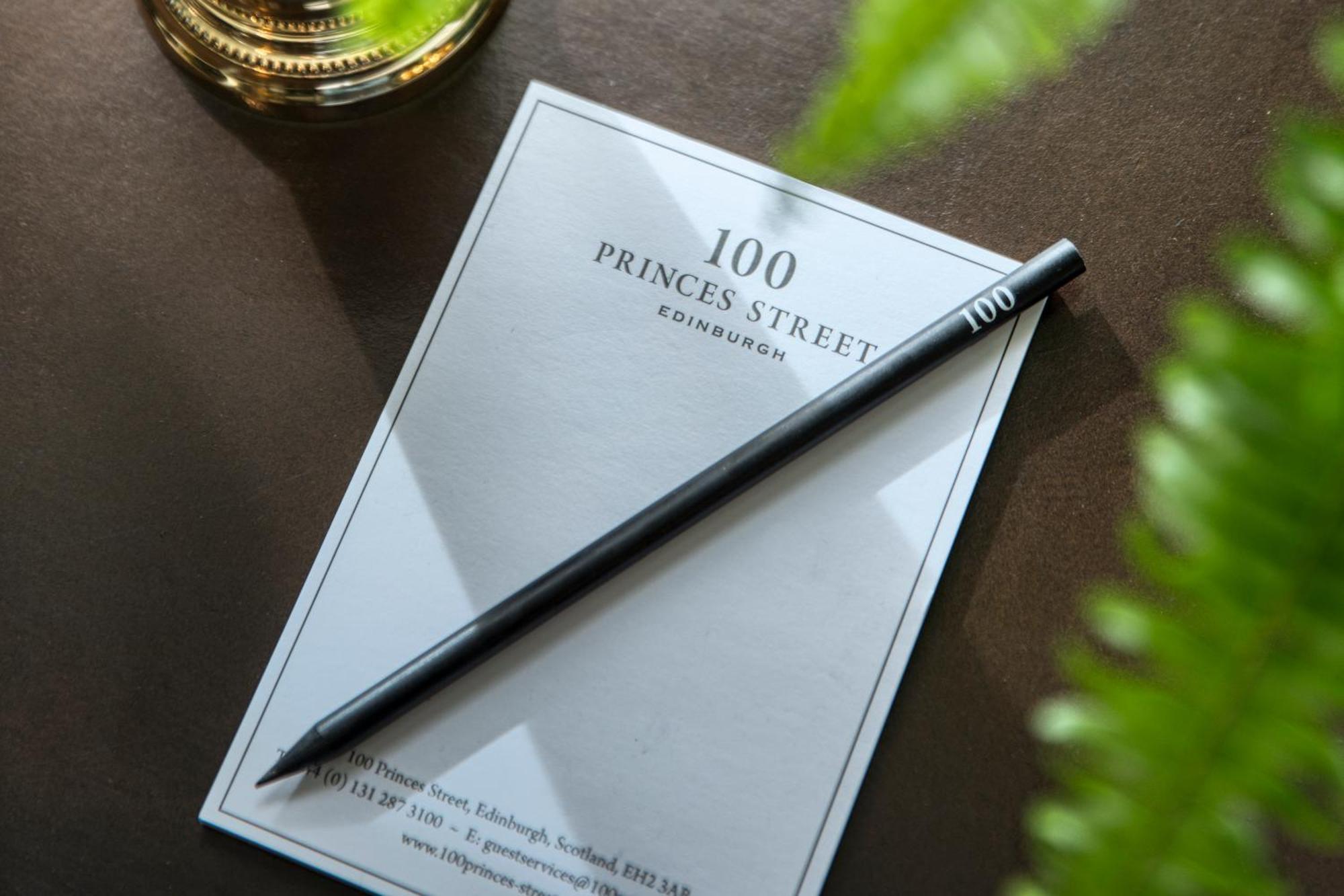 Отель 100 Princes Street 5*