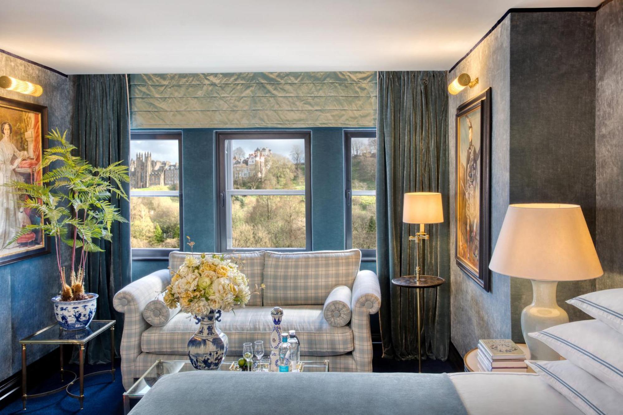 Отель 100 Princes Street Эдинбург
