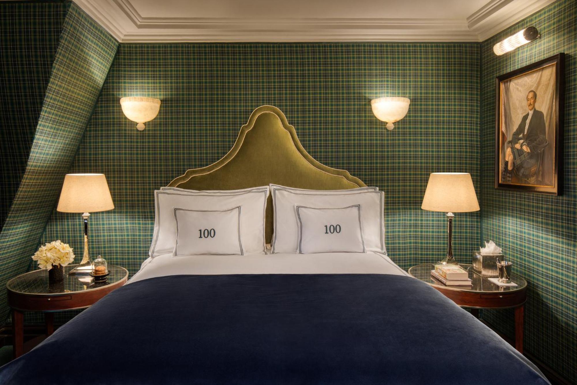 Отель 100 Princes Street Эдинбург