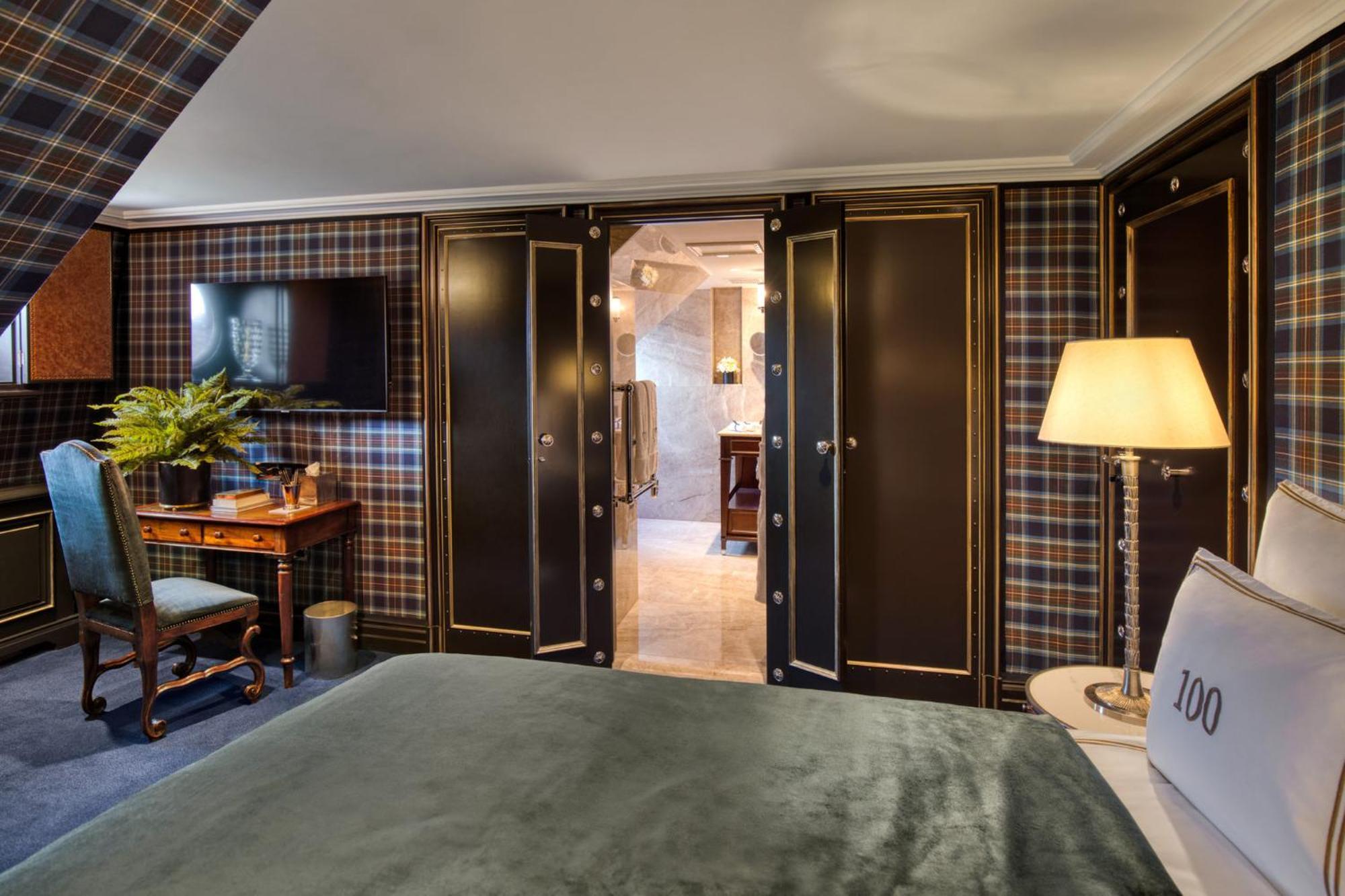 100 Princes Street Отель